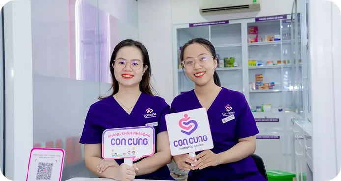 Đội ngũ đón bé