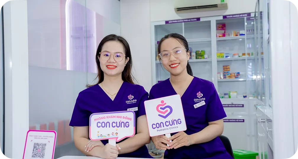 Đội ngũ đón bé